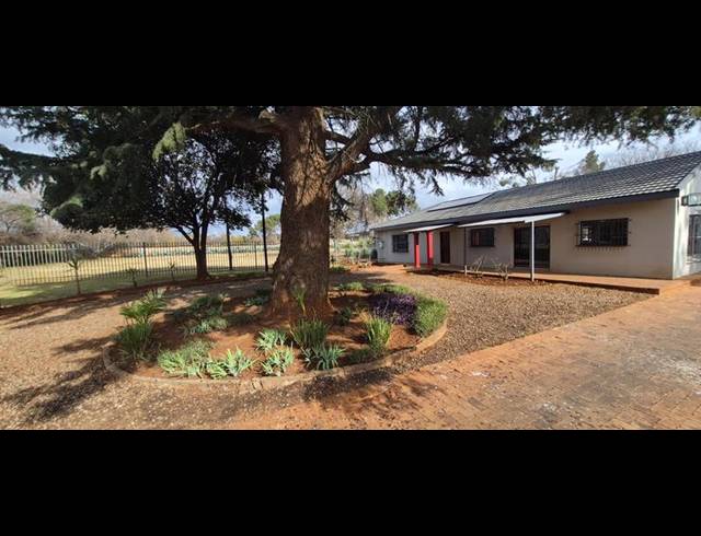 FARM FOR SALE IN RASLOUW AH